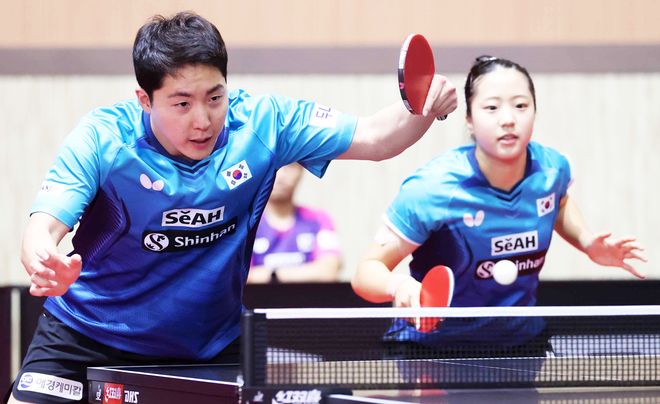 围绕其展开 围绕其展开