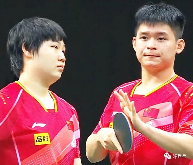 平手判跑者 平手判跑者